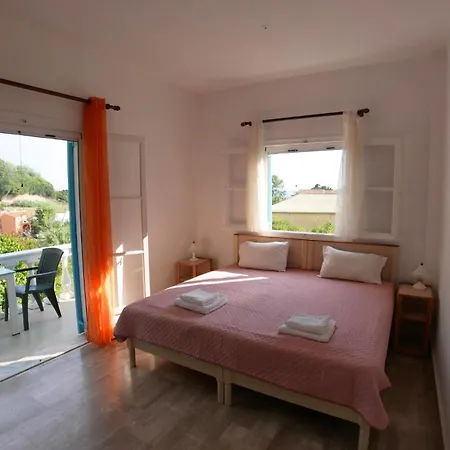 Villa Vania Gardenos Vitaládes Buitenkant foto